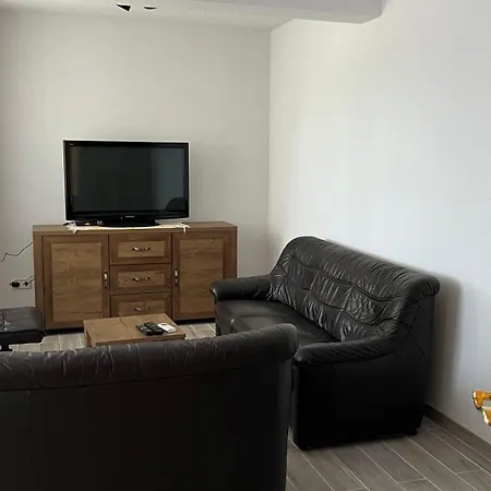 Апартаменты Mijuta Сукошан