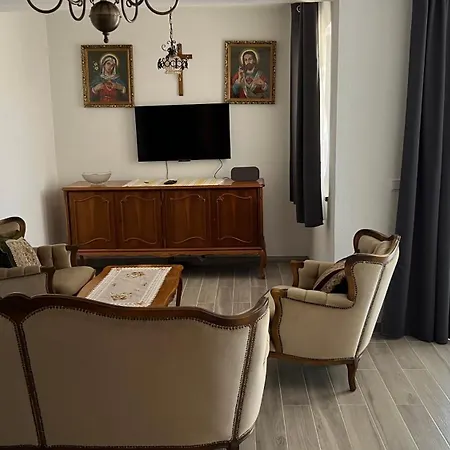Mijuta Apartment